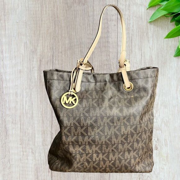 Michael Kors Large Carry-All / NWOT - Picture 2 of 9